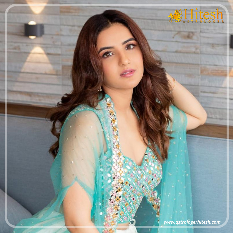 jasmin bhasin astrologerhitesh